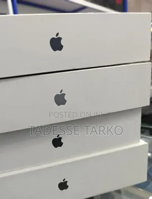 New Laptop Apple MacBook Pro 2025 M5 36GB Apple M5 Pro SSD 2T