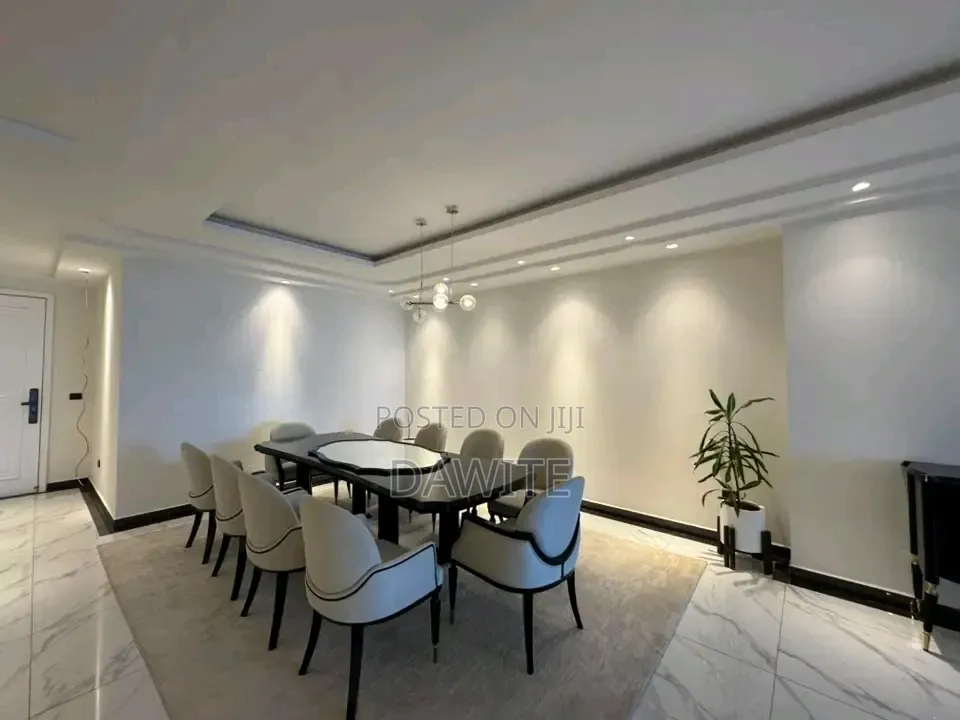 Furnished 4bdrm Apartment in የግል አፓርታማ, Bole for sale