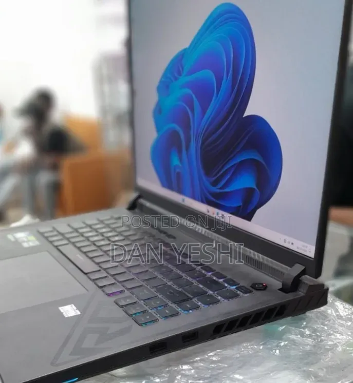 New Laptop Asus 32GB Intel Core i9 SSD 1T