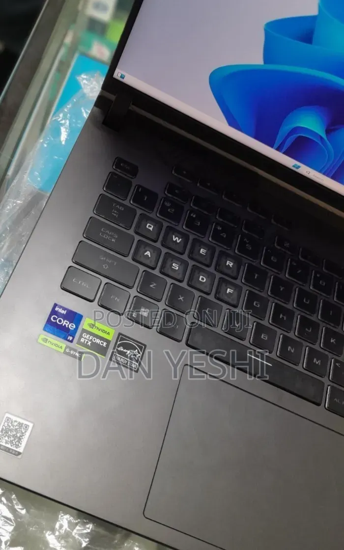 New Laptop Asus 32GB Intel Core i9 SSD 1T