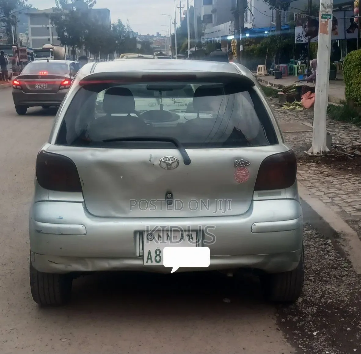 Toyota Vitz 2002 Gold