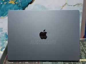 New Laptop Apple MacBook Air 2025 M4 16GB Apple M4 SSD 256GB