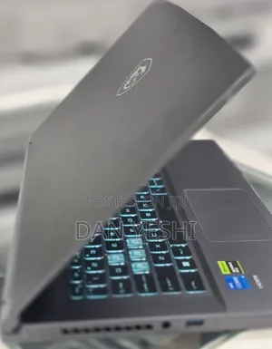 New Laptop MSI 16GB Intel Core i5 SSD 1T