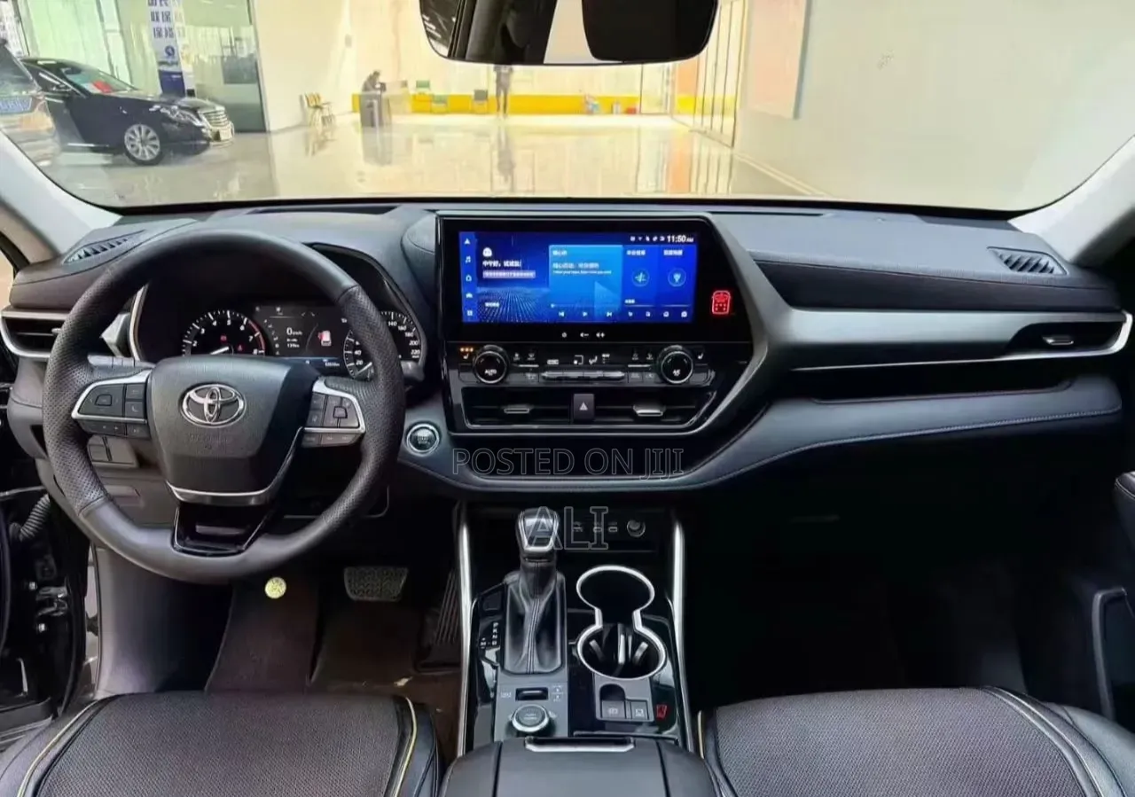 New Toyota Highlander 2025