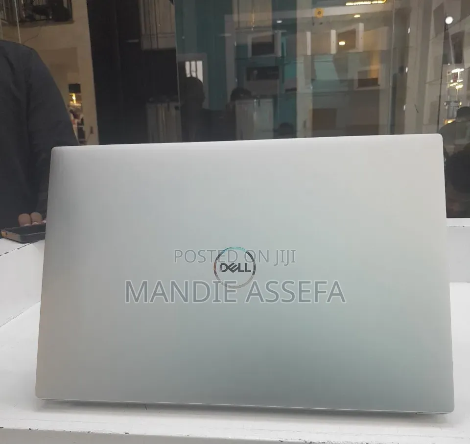 New Laptop Dell XPS 15 16GB Intel Core i7 SSD 512GB