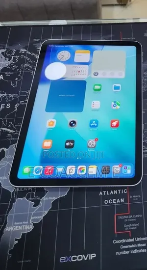 New Apple iPad (2025) 128 GB Blue