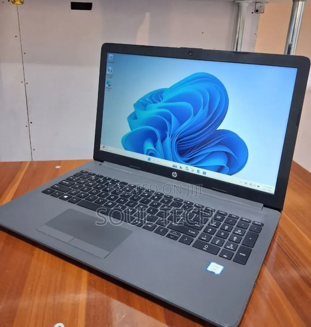 New Laptop HP Stream Notebook 8GB Intel Core i7 SSD 256GB