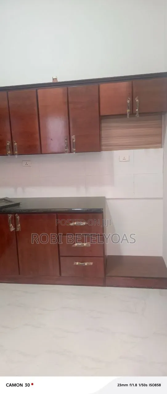 Furnished 5bdrm House in L Sheep, East Shewa for sale