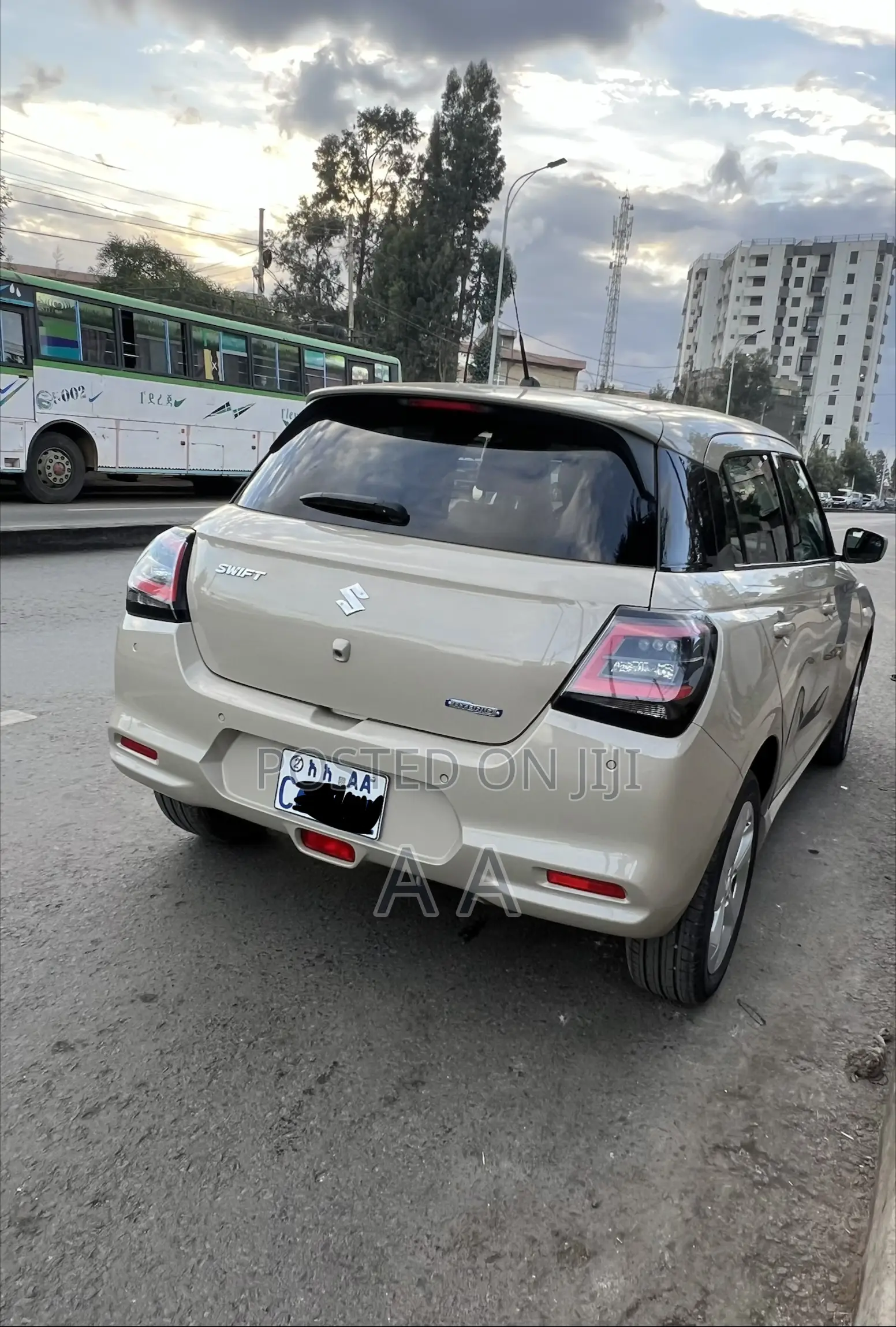 Suzuki Swift 2025 Brown