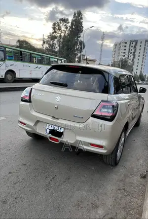 Suzuki Swift 2025 Brown