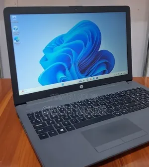 New Laptop HP Stream Notebook 8GB Intel Core i7 SSD 256GB
