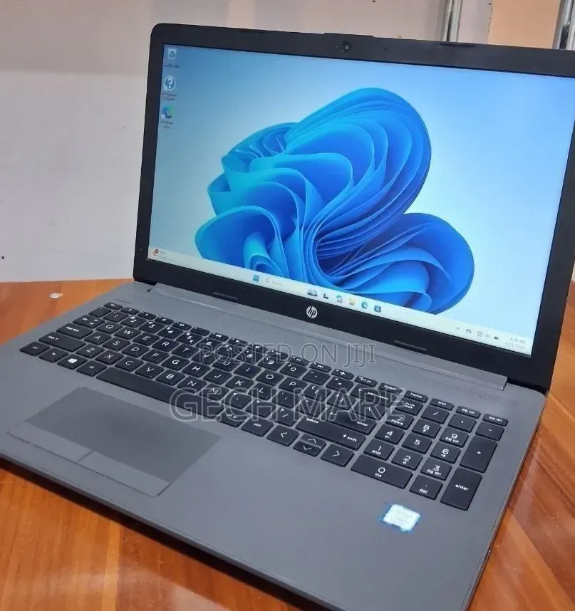 New Laptop HP Stream Notebook 8GB Intel Core i7 SSD 256GB