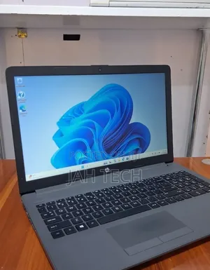 New Laptop HP Stream Notebook 8GB Intel Core i7 SSD 256GB