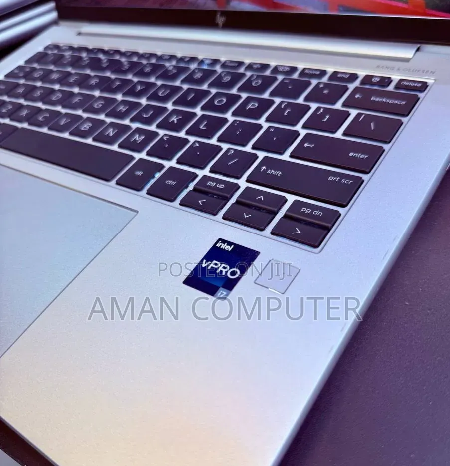 New Laptop HP EliteBook 840 G10 16GB Intel Core i7 SSD 512GB