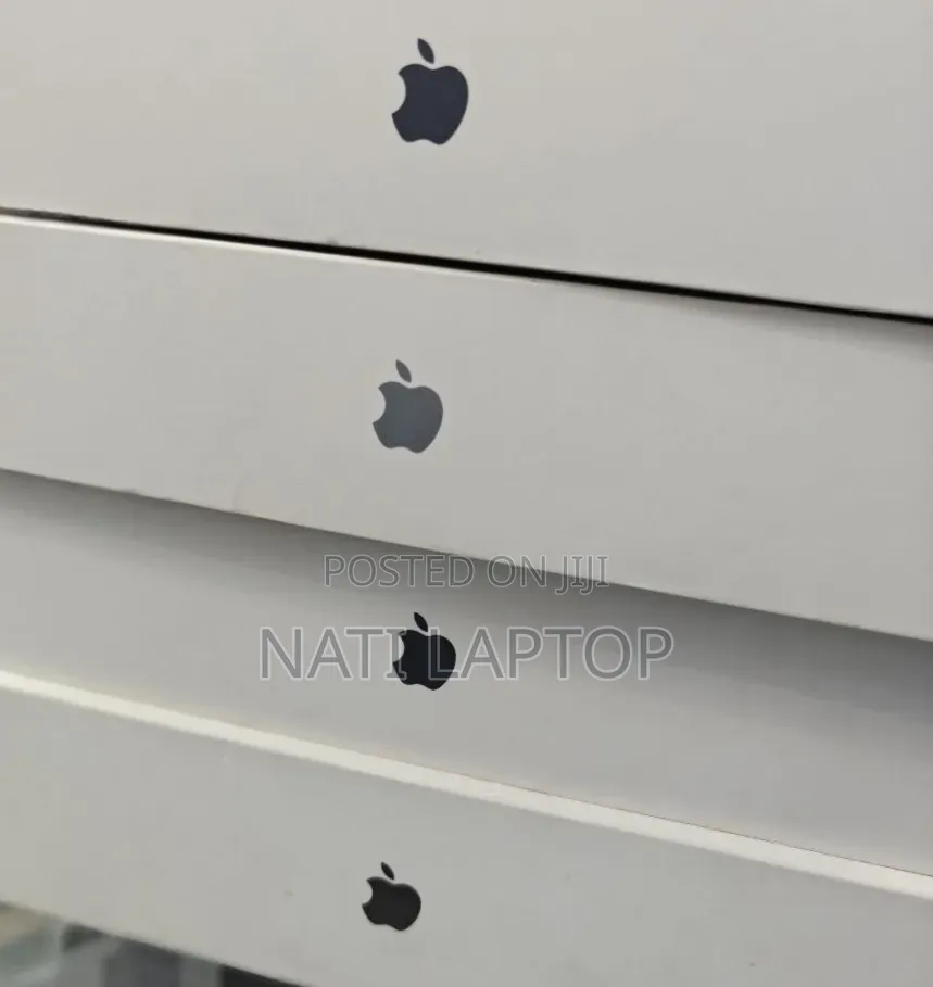 New Laptop Apple MacBook Pro 2025 M5 36GB Apple M5 Pro SSD 2T