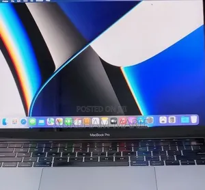 New Laptop Apple MacBook Pro 2019 16GB Intel Core i7 SSD 512GB