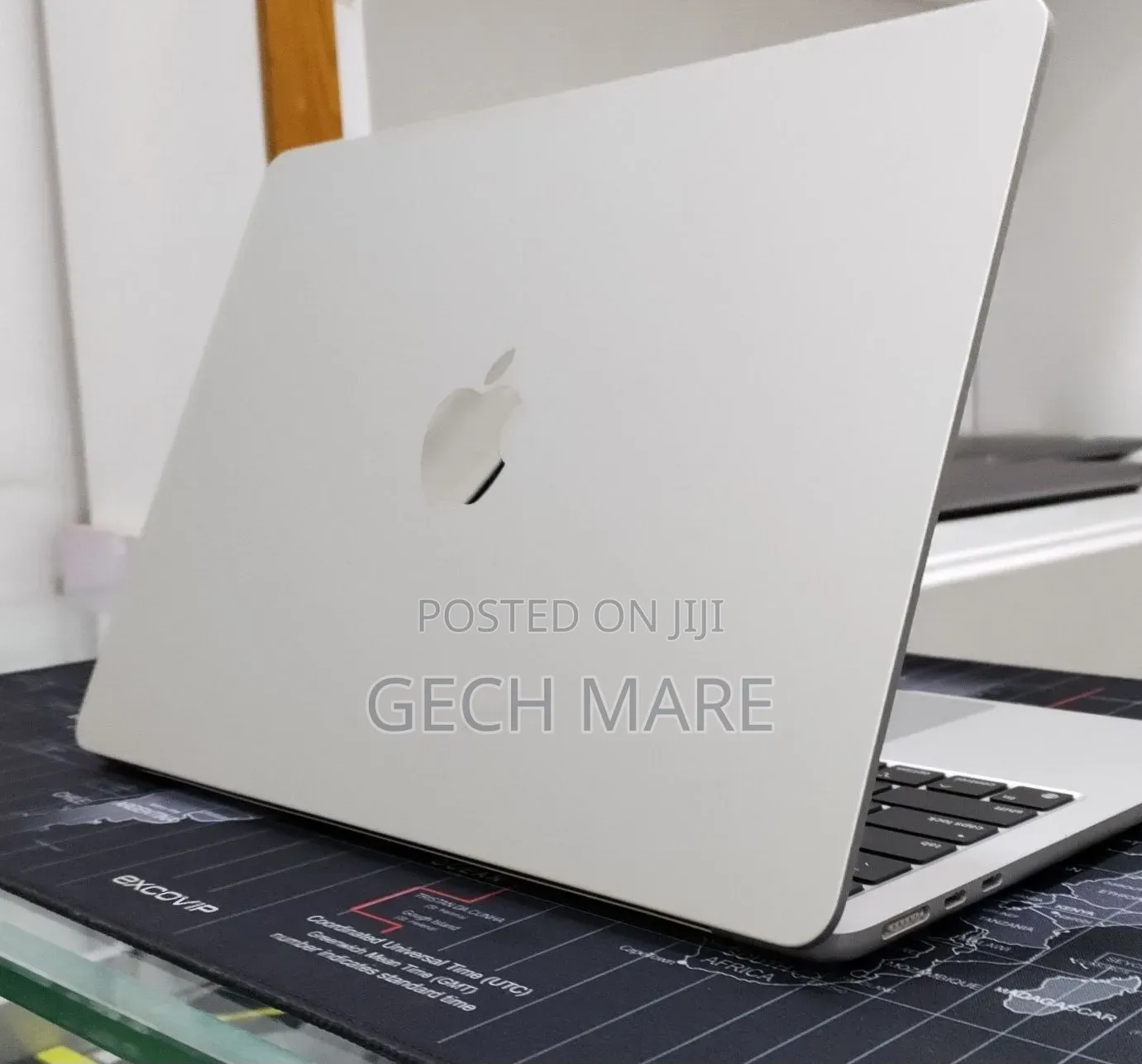 New Laptop Apple MacBook Air 2022 M2 8GB Apple M2 SSD 256GB