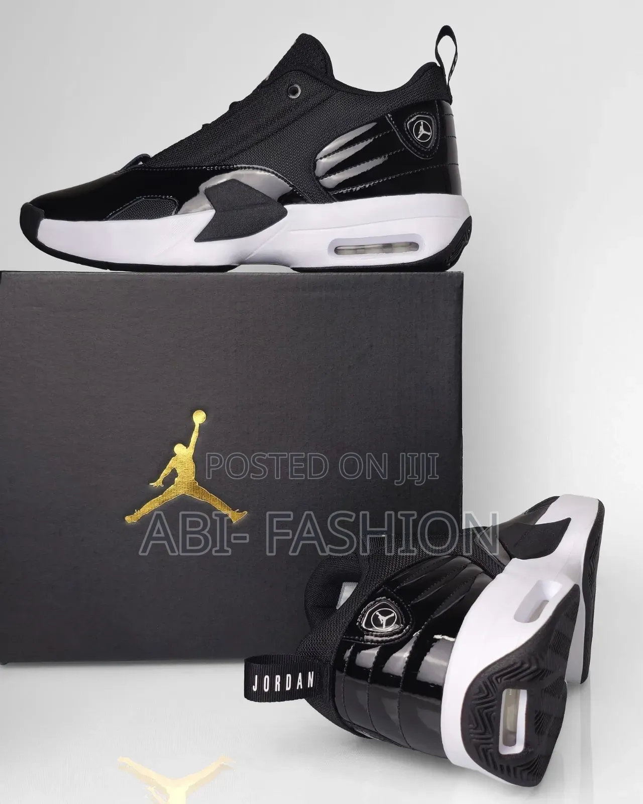 Air Jordan Max Aura Half Shoe Made in Veitnham