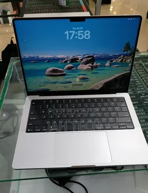 New Laptop Apple MacBook Pro 2025 M5 16GB Apple M5 Pro SSD 512GB