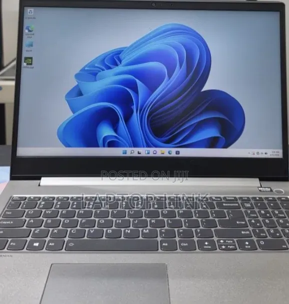 New Laptop Lenovo ThinkBook 15 16GB Intel Core i5 SSD 512GB