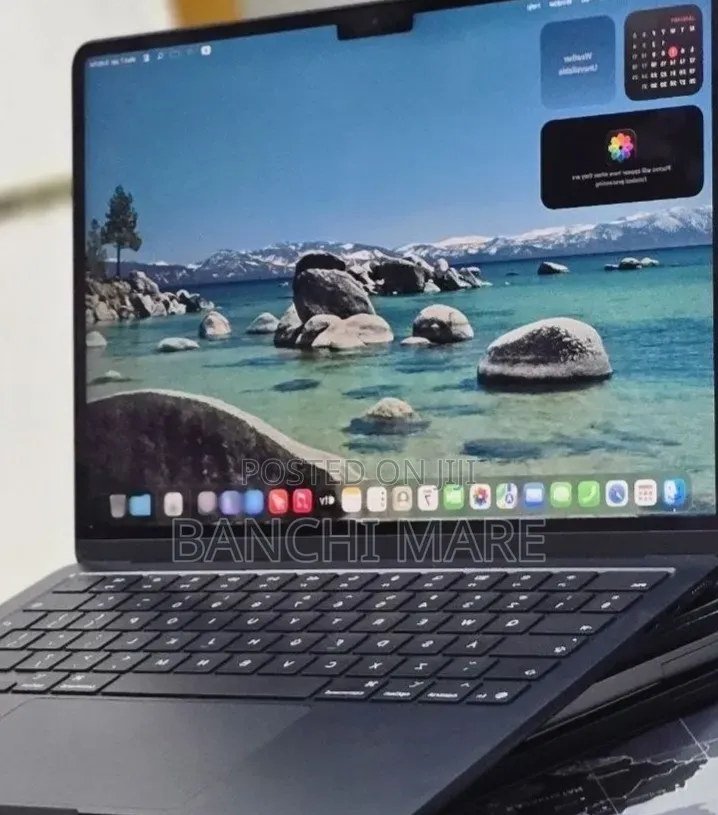 New Laptop Apple MacBook Air 2025 M4 16GB Apple M4 SSD 256GB