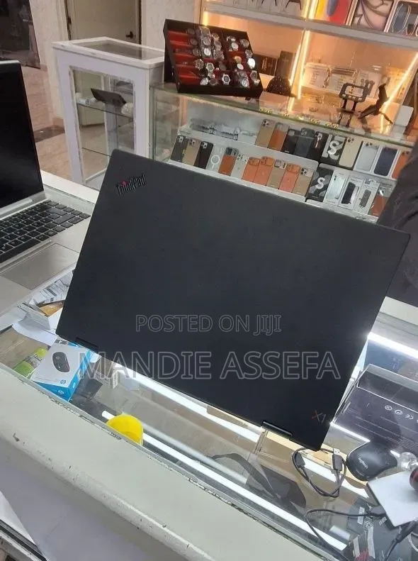 New Laptop Lenovo ThinkPad X1 Yoga 16GB Intel Core i7 SSD 512GB