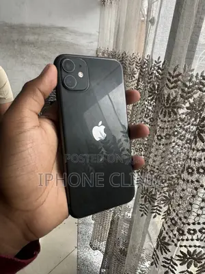 Apple iPhone 11 64 GB Black