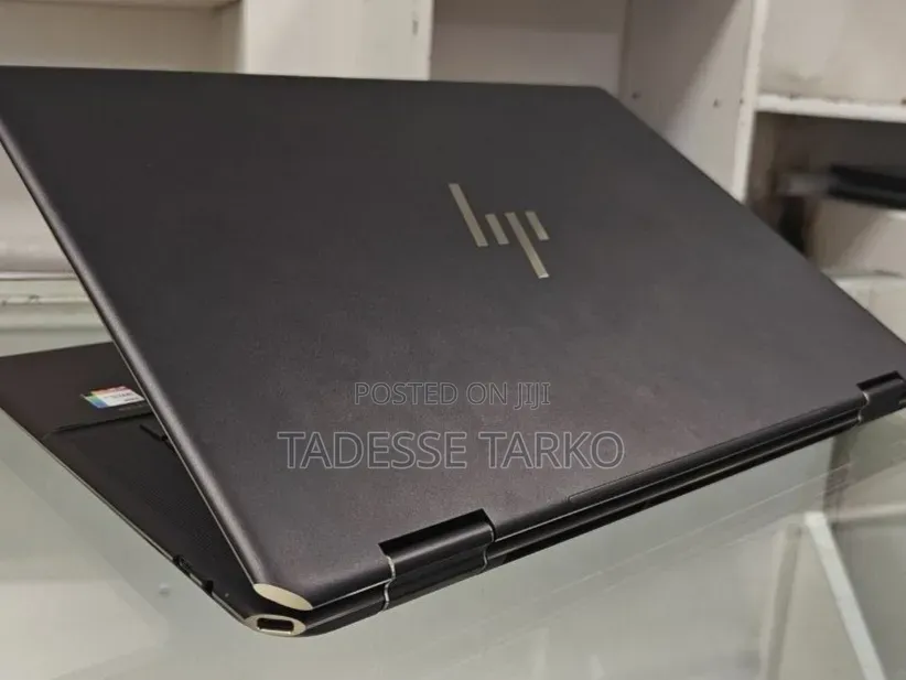 New Laptop HP Spectra 13 16GB Intel Core i7 SSD 512GB