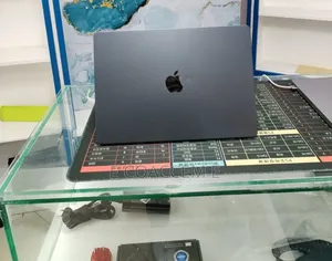 New Laptop Apple MacBook 16GB SSD 256GB