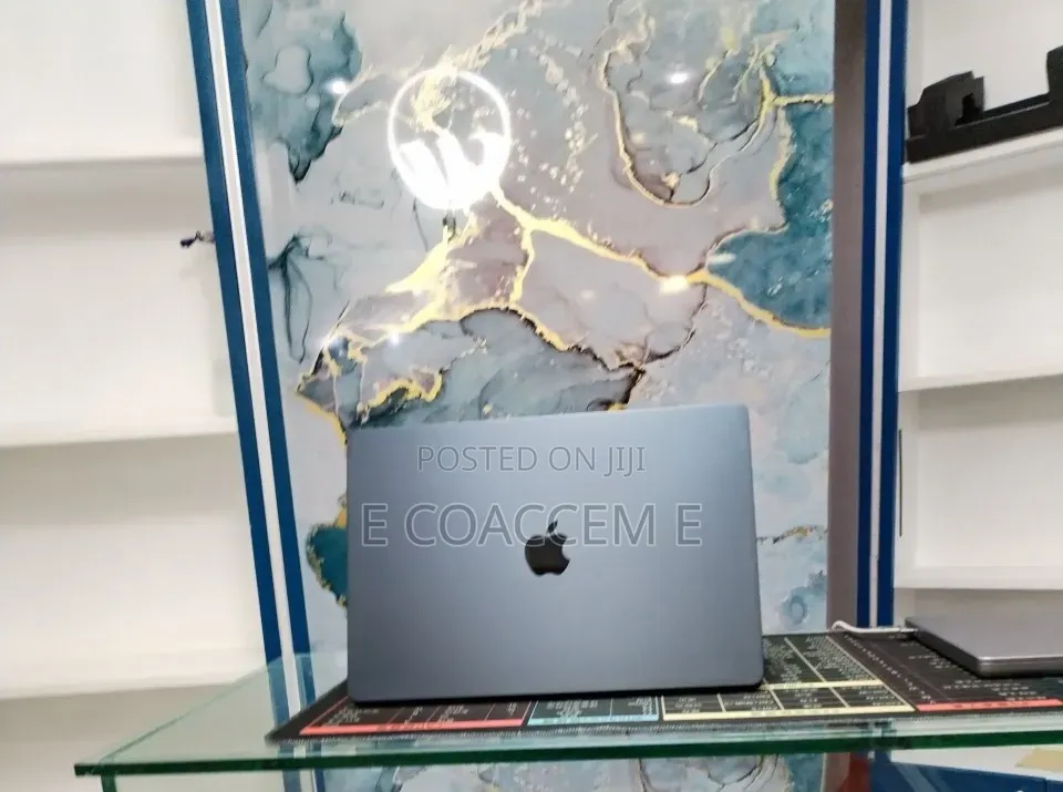 New Laptop Apple MacBook 16GB SSD 256GB