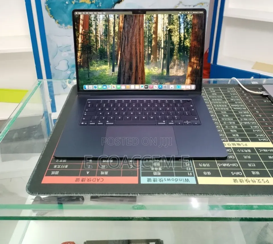 New Laptop Apple MacBook 16GB SSD 256GB