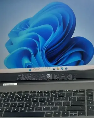 New Laptop HP Stream Notebook 4GB Intel Core i5 SSD 128GB