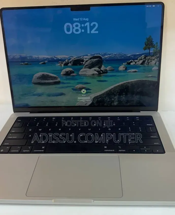 New Laptop Apple MacBook Pro 2019 8GB Intel Core M3 SSD 512GB