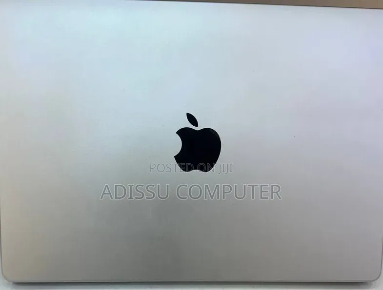 New Laptop Apple MacBook Pro 2019 8GB Intel Core M3 SSD 512GB