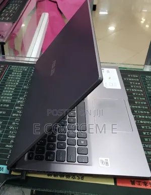 New Laptop Asus Vivobook 15 8GB Intel Core i3 SSD 256GB