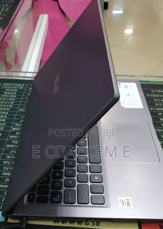 New Laptop Asus Vivobook 15 8GB Intel Core i3 SSD 256GB