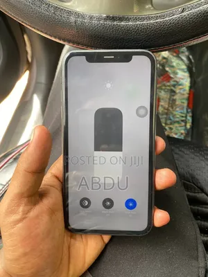 New Apple iPhone 11 64 GB Black