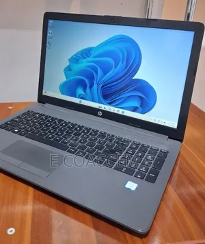 New Laptop HP 8GB Intel Core i7 SSD 256GB