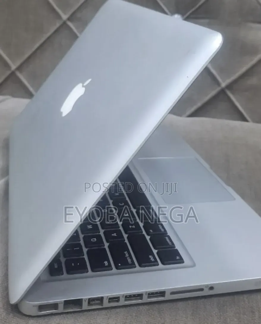 Laptop Apple MacBook Pro 2012 4GB Intel Core i5 HDD 500GB