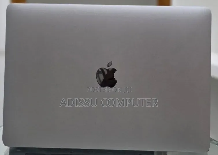 New Laptop Apple MacBook Air 2020 M1 8GB Apple M1 Pro SSD 256GB