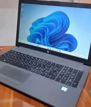 Laptop HP 250 G7 8GB Intel Core i7 HDD+SSD 256GB