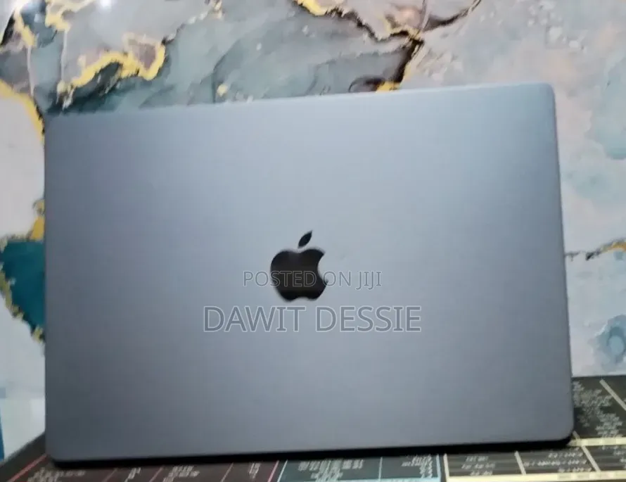 New Laptop Apple MacBook Air 2025 M4 16GB Apple M4 SSD 256GB