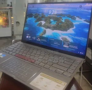 New Laptop Asus Zenbook 14 16GB Intel Core i7 SSD 512GB
