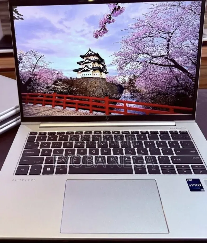 New Laptop HP EliteBook 840 G10 16GB Intel Core i7 SSD 512GB