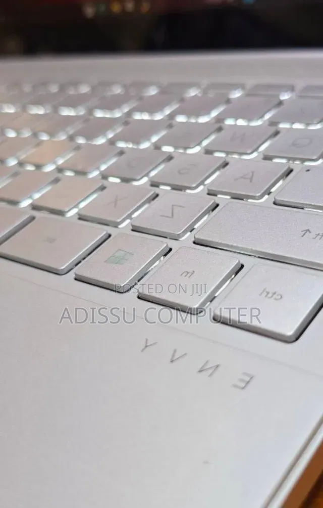 New Laptop HP Envy 14 16GB Intel Core i5 SSD 512GB