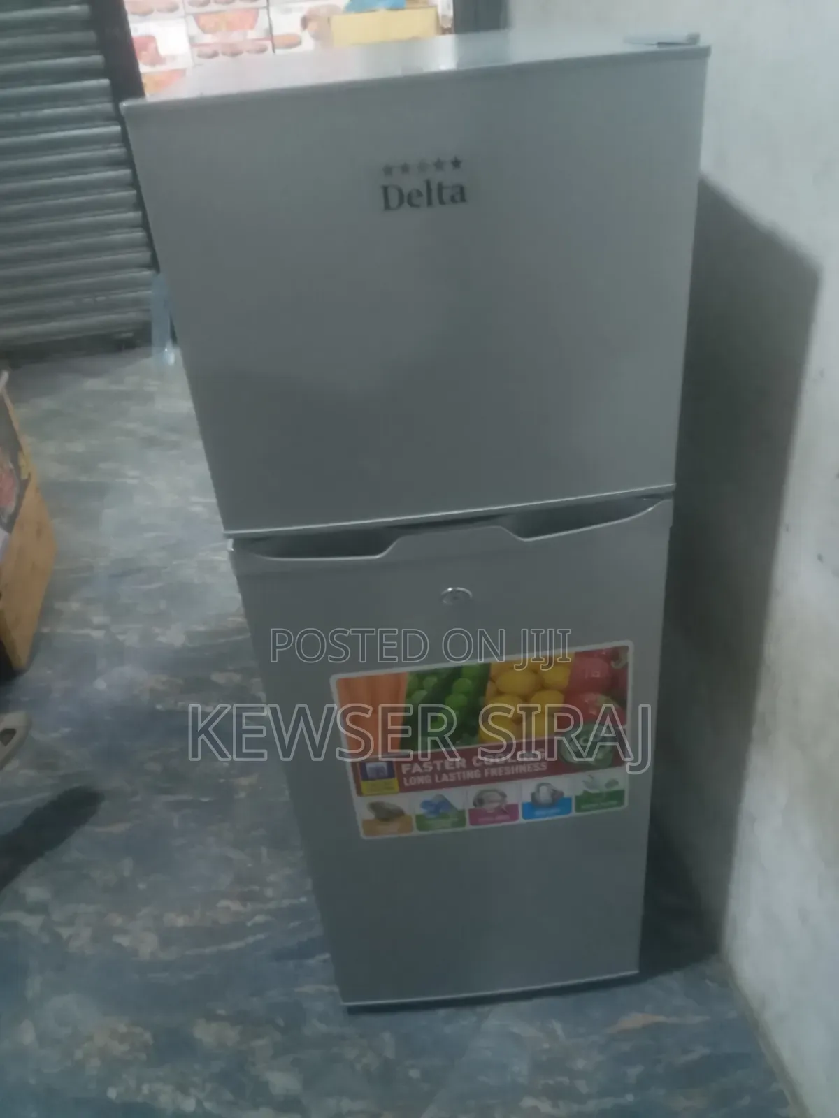 DELTA 270 Liter Refrigerator