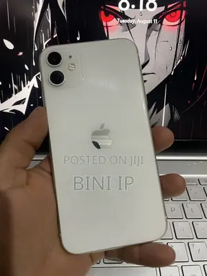 New Apple iPhone 11 64 GB White