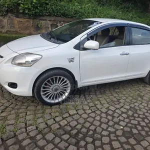 Toyota Yaris 2008 White