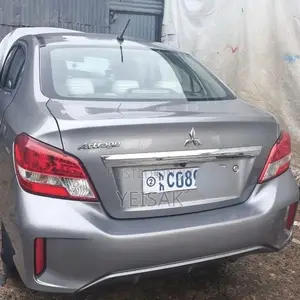 Mitsubishi Attrage 2021 Gray