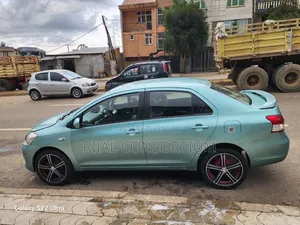 Toyota Belta 2008 Teal